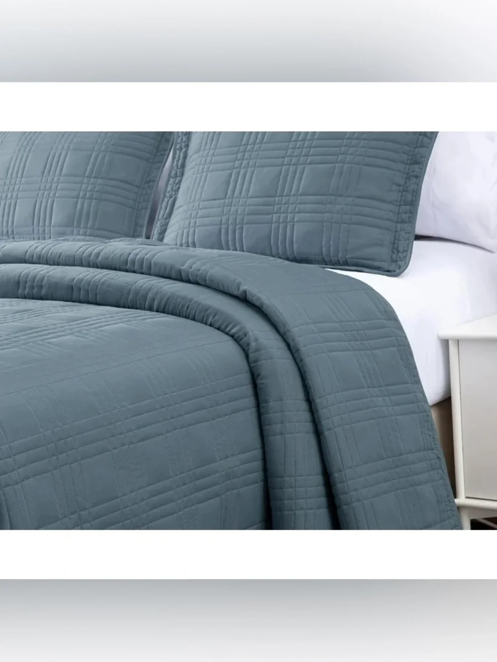 Blue oversized king 3 piece Quilted Bedspread Set